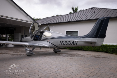 2004 Cirrus SR22 G2 GTS: 
