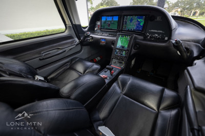 2004 Cirrus SR22 G2 GTS: 