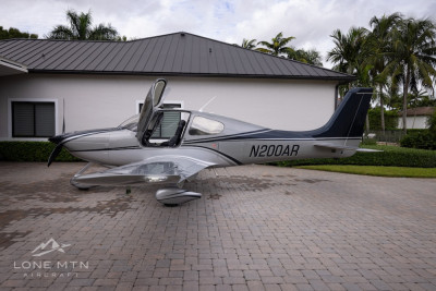 2004 Cirrus SR22 G2 GTS: 