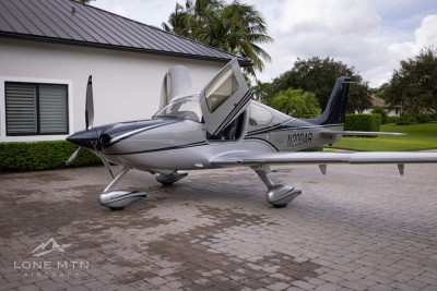 2004 Cirrus SR22 G2 GTS: 