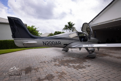 2004 Cirrus SR22 G2 GTS: 
