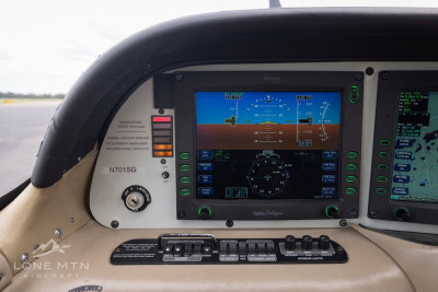 2004 Cirrus SR22 G2 GTS: 