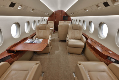 2010 Dassault Falcon 2000LX: 