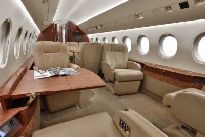 2010 Dassault Falcon 2000LX: 