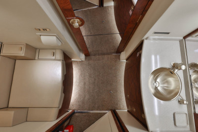 2010 Dassault Falcon 2000LX: 