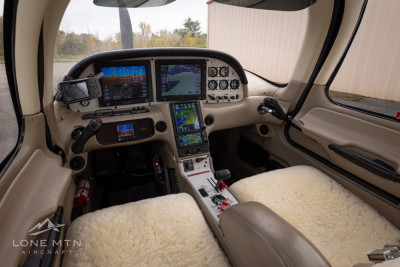 2004 Cirrus SR22 G2: 