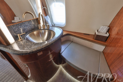 2010 Bombardier Challenger 605: 