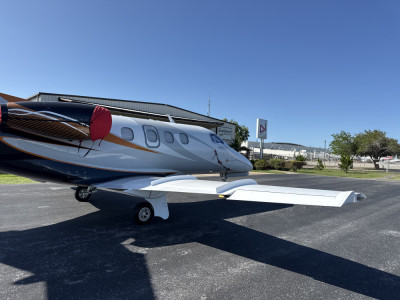 2010 Embraer Phenom 100: 