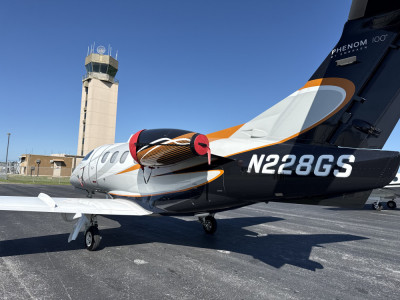 2010 Embraer Phenom 100: 