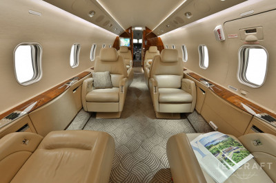 2005 Bombardier Challenger 300: 