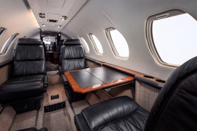 1986 Cessna Citation SII: Cabin Side View