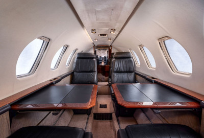 1986 Cessna Citation SII: Dual Executive Tables