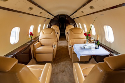 2009 Bombardier Challenger 300: 