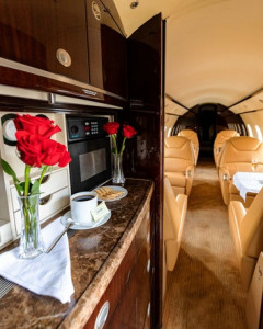 2009 Bombardier Challenger 300: 