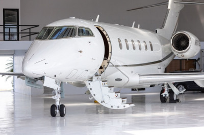 2009 Bombardier Challenger 300: 