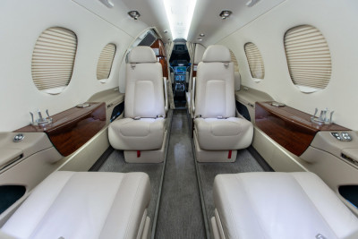 2015 Embraer Phenom 300: 