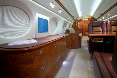 2010 Gulfstream G550: 