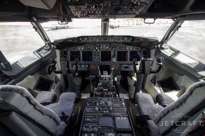 2002 Boeing BBJ 737-700: 
