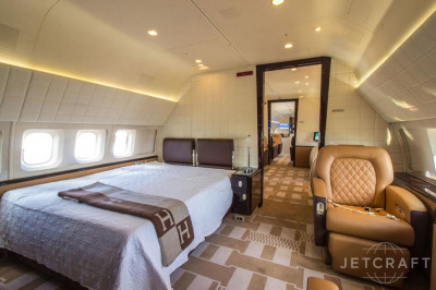 2002 Boeing BBJ 737-700: 
