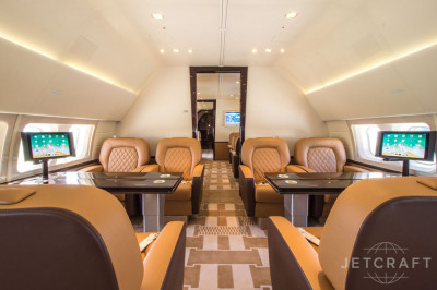 2002 Boeing BBJ 737-700: 