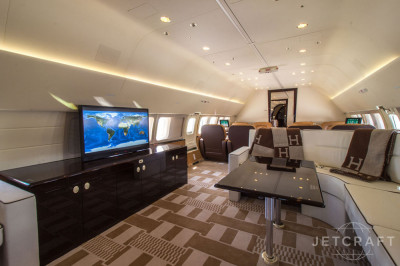 2002 Boeing BBJ 737-700: 