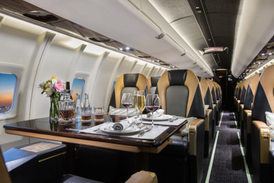 2004 Bombardier CRJ-200ER: 