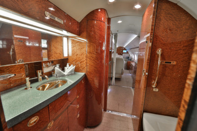2004 Gulfstream G550: 