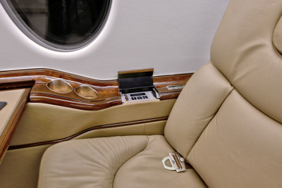 2007 Hawker 400XP: 