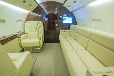 1989 Bombardier Challenger 601 - 3AER: 