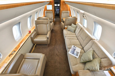 2011 Bombardier Challenger 605: 