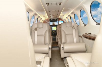 1999 Beechcraft King Air 350: 