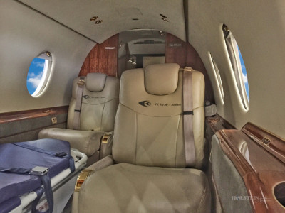 2004 Hawker 400XP: 