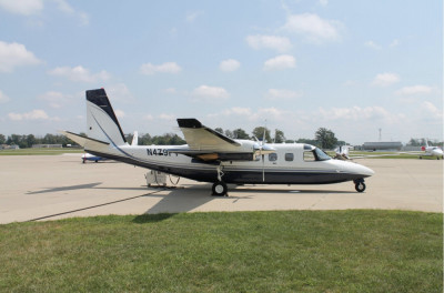 1981 Twin Commander 1000: 