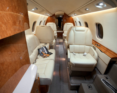 2001 Bombardier Learjet 60: 