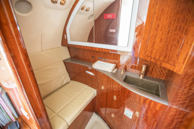 2001 Gulfstream G200: 