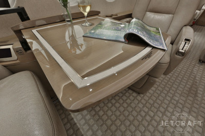 2009 Dassault Falcon 2000LX: 