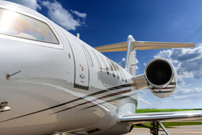 2008 Bombardier Learjet 40XR: 