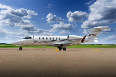 2008 Bombardier Learjet 40XR: 