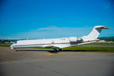 1999 Bombardier Canadair Regional Jet CRJ-700: 