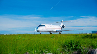 1999 Bombardier Canadair Regional Jet CRJ-700: 