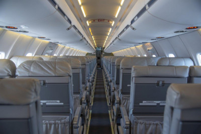 1999 Bombardier Canadair Regional Jet CRJ-700: 