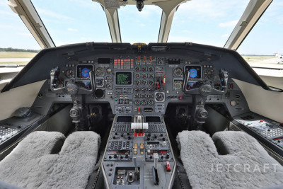 1990 Dassault Falcon 900B: 