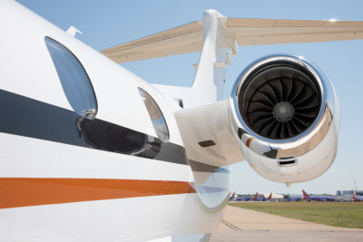 2012 Embraer Phenom 300: 