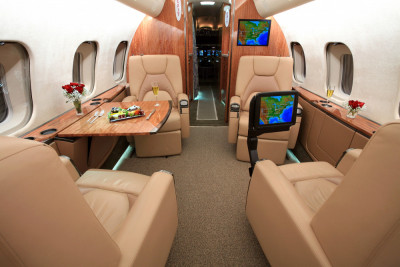 2005 Bombardier Global 5000: Forward cabin