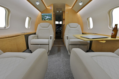 2012 Bombardier Challenger 300: 