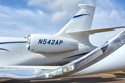 2006 Dassault Falcon 2000EX EASy II: Engine close up with leading edge