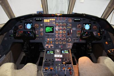 1996 Dassault Falcon 900B: 