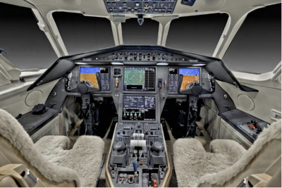 2005 Dassault Falcon 2000LX: 