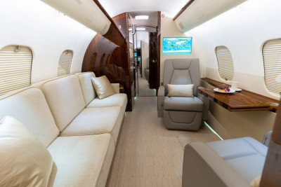 2015 Bombardier Global 5000: Aft Cabin Aft View
