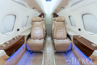 2010 Embraer Phenom 300: 